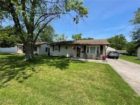 Exterior - 538 Stanford Ave, Elyria, OH 44035 photo 2 of 6