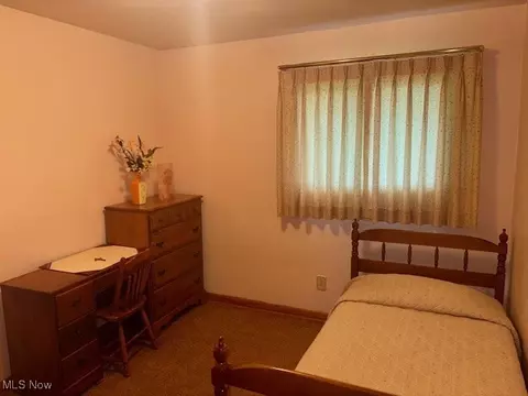 Bedroom - 1527 Difford, Niles, OH 44446 photo 1 of 4