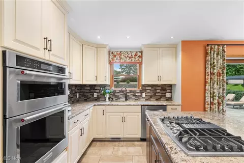 3100 Ravineview Cir, Stow, OH 44224 photo 12