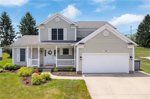 3100 Ravineview Cir, Stow, OH 44224