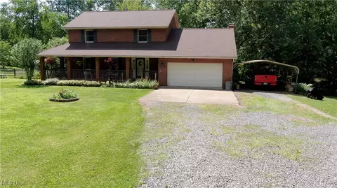 3750 Farber St SE, Magnolia, OH 44643