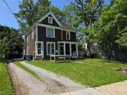 114 Brady St, Kent, OH 44240