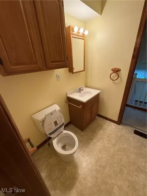 Bath - 126 Boardman Blvd, Boardman, OH 44512 photo 1 of 1