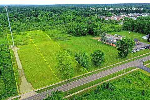 4260 N River Rd NE, Warren, OH 44484