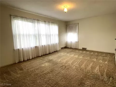 308 Valleyview Ave NW, Canton, OH 44708 photo 12