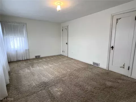 308 Valleyview Ave NW, Canton, OH 44708 photo 13