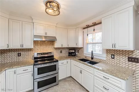 9807 Church St, Huron, OH 44839 photo 6
