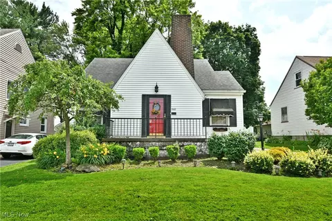 1661 Meadowbrook Ave, Youngstown, OH 44514