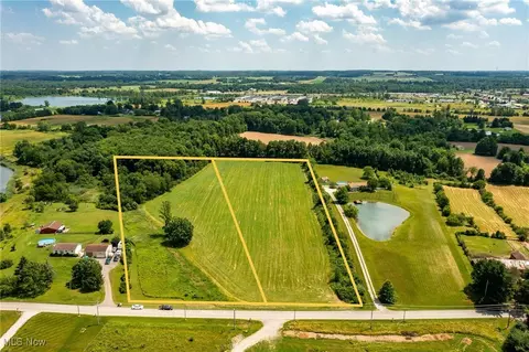 Seville Road, Lodi, OH 44254