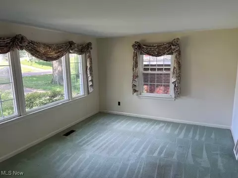 334 Grandview Ave NW, Canton, OH 44708 photo 2