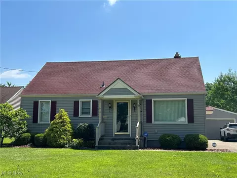 145 Marcia Dr, Austintown, OH 44515