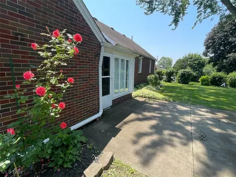 4425 2nd St NW, Canton, OH 44708 photo 6