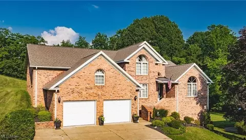 1630 Lakewood Cir, Washington, WV 26181