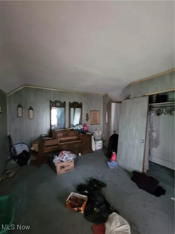 Bedroom - 145 North Rd, Niles, OH 44446 photo 2 of 2
