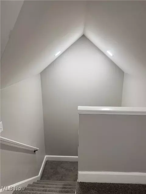 Entry Way - 22 E Ido Ave, Akron, OH 44301 photo 3 of 3