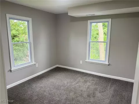 Bedroom - 22 E Ido Ave, Akron, OH 44301 photo 3 of 7