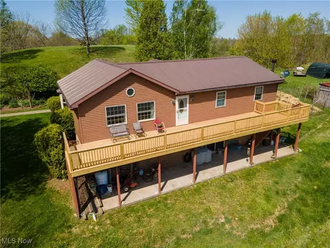 10239 Lee Creek Rd, Rockport, WV 26169