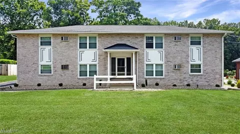 1535 Hiram St, Niles, OH 44446