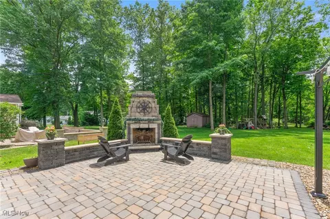 Exterior - 1131 Shadeland Dr, Boardman, OH 44512 photo 7 of 12
