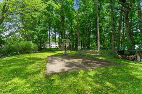 Exterior - 1131 Shadeland Dr, Boardman, OH 44512 photo 12 of 12