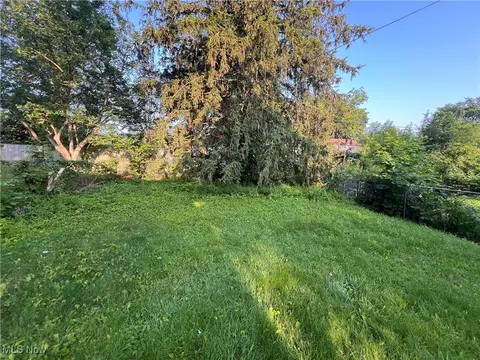 237 Helen Ave, Mansfield, OH 44903 photo 8