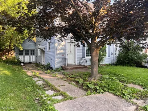 237 Helen Ave, Mansfield, OH 44903 photo 3