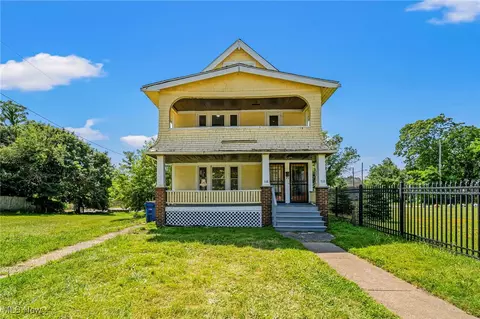 516 E 107th St, Cleveland, OH 44108