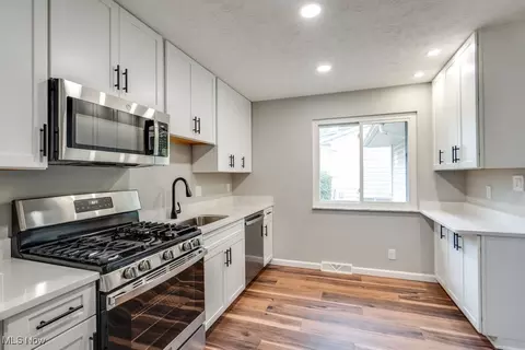 6583 Copley Ave, Solon, OH 44139 photo 13