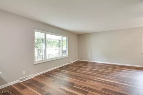 6583 Copley Ave, Solon, OH 44139 photo 6