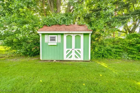 6583 Copley Ave, Solon, OH 44139 photo 42