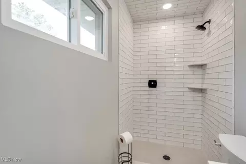 6583 Copley Ave, Solon, OH 44139 photo 29