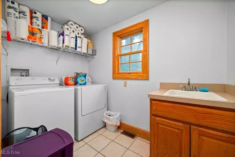 251 Hamilton Ave, Elyria, OH 44035 photo 28