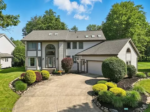 31355 Arthur Rd, Solon, OH 44139