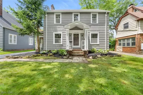 3294 Avalon Rd, Shaker Heights, OH 44120