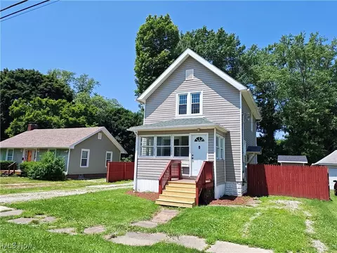 1525 Perryville Pl, Ashtabula, OH 44004