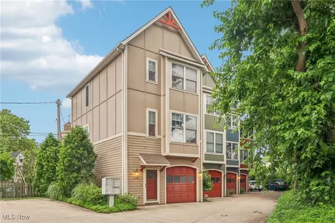 2395 Tremont Ave, Cleveland, OH 44113