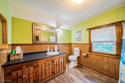 Bath - 1833 W 7th St, Ashtabula, OH 44004 photo 2 of 3