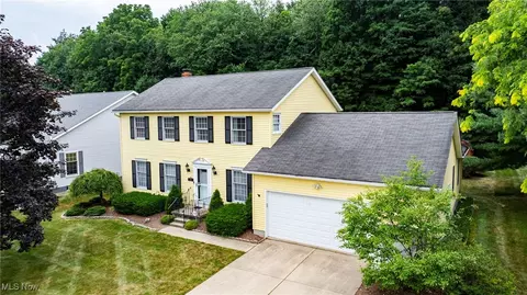 6552 Dellhaven Ave, Mentor, OH 44060