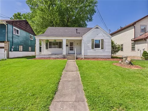 2904 28th St, Parkersburg, WV 26104