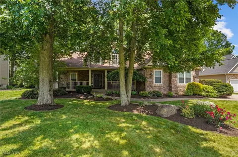 4265 Ridge Crest Dr, Copley, OH 44321 photo 2