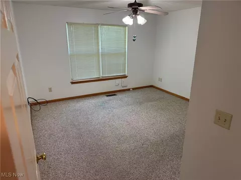 Bedroom - 207 N N Gln, Elyria, OH 44035 photo 2 of 3