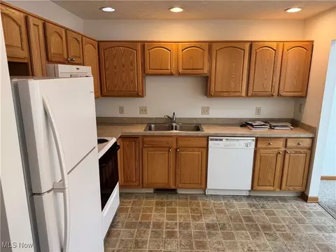 Kitchen - 207 N N Gln, Elyria, OH 44035 photo 1 of 2