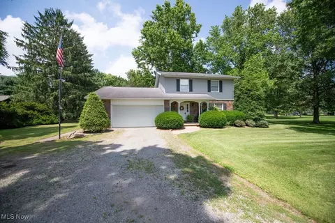 3949 Bair Rd NW, Dover, OH 44622