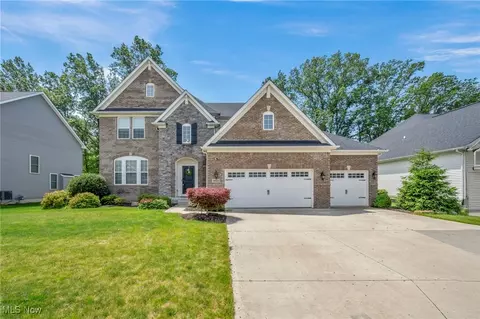 36425 Capri Ln, North Ridgeville, OH 44039