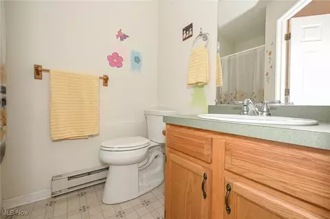 Bath - 4232 Pine Dr, Rootstown, OH 44272 photo 1 of 3