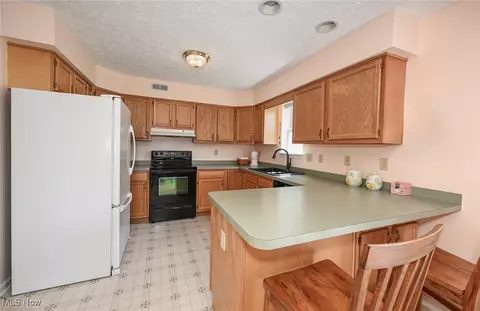 Kitchen - 4232 Pine Dr, Rootstown, OH 44272 photo 2 of 4