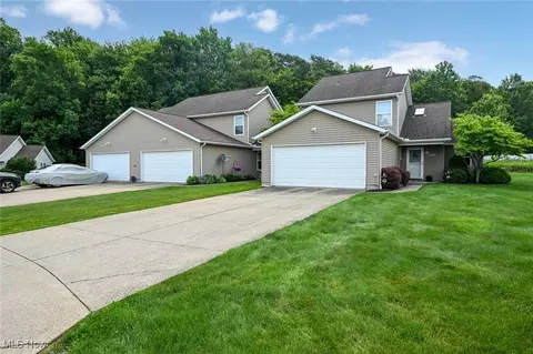 Exterior - 4232 Pine Dr, Rootstown, OH 44272 photo 2 of 8