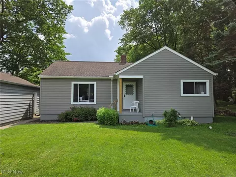 11225 Ridge Rd, North Royalton, OH 44133
