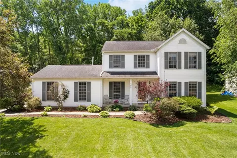 448 Derbyshire Rd, Akron, OH 44319