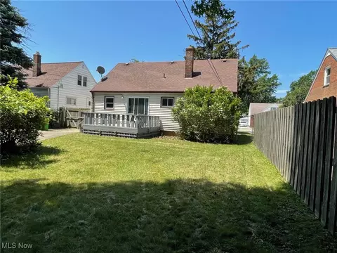 917 E 214th St, Euclid, OH 44119 photo 10